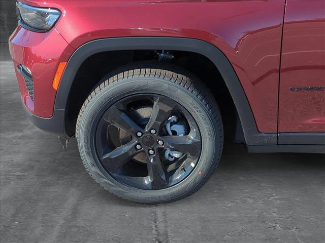 new 2025 Jeep Grand Cherokee car, priced at $46,795