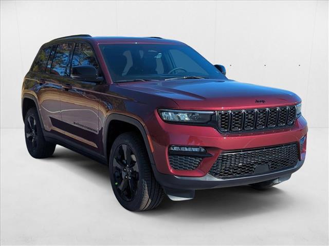 new 2025 Jeep Grand Cherokee car, priced at $40,300