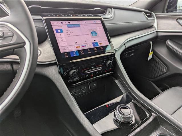 new 2025 Jeep Grand Cherokee L car, priced at $46,250