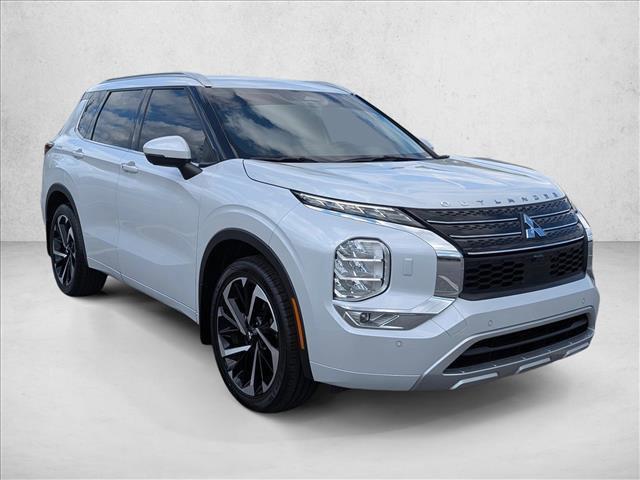 used 2023 Mitsubishi Outlander car, priced at $27,401