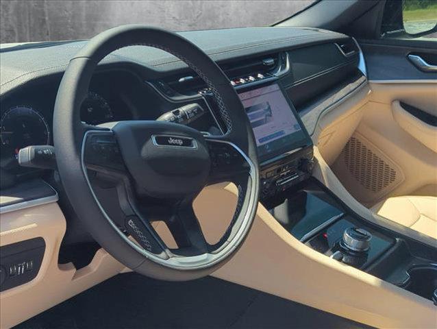 new 2025 Jeep Grand Cherokee car, priced at $47,715