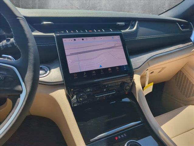 new 2025 Jeep Grand Cherokee car, priced at $47,715