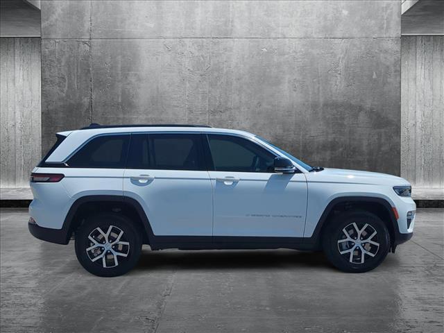 new 2025 Jeep Grand Cherokee car, priced at $47,715