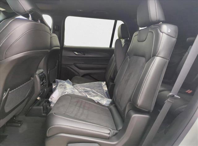new 2025 Jeep Grand Cherokee L car, priced at $40,500