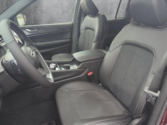 new 2025 Jeep Grand Cherokee car, priced at $42,329