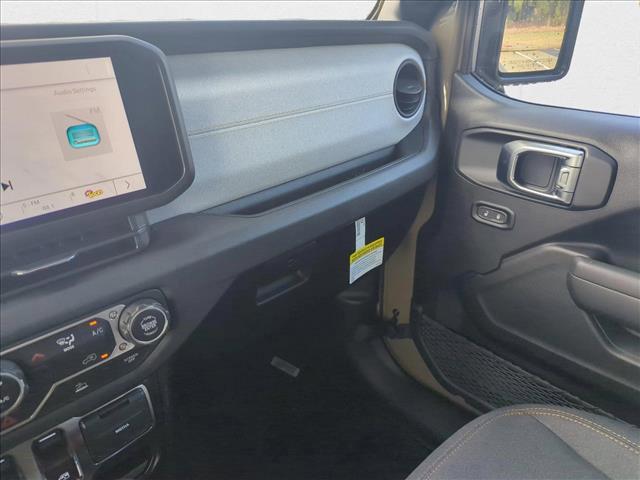 new 2025 Jeep Wrangler car, priced at $36,589
