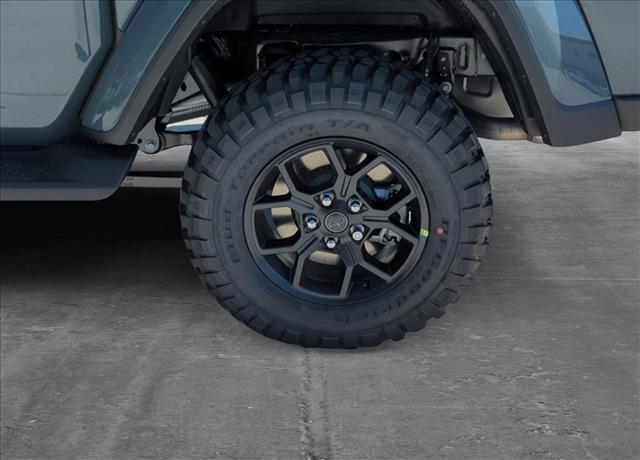 new 2025 Jeep Gladiator car, priced at $46,877