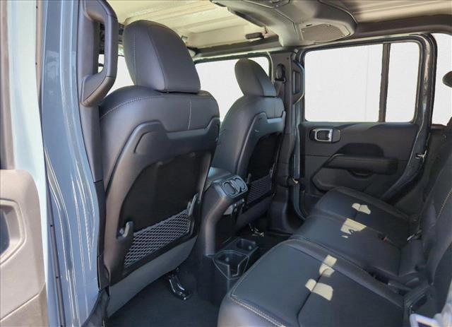 new 2025 Jeep Gladiator car, priced at $41,150