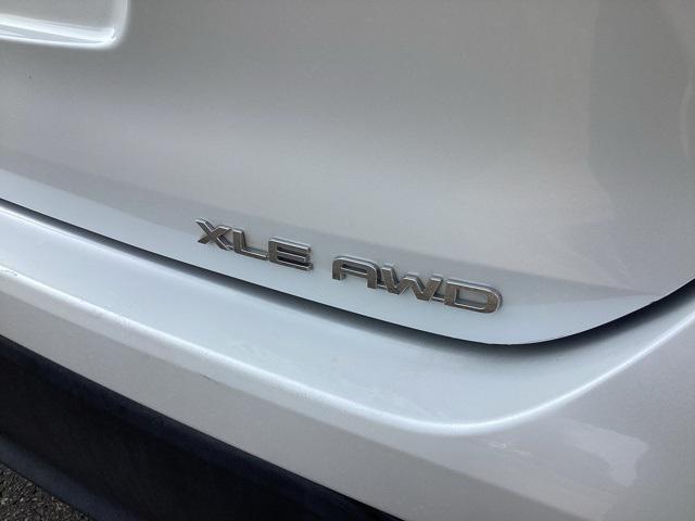 used 2022 Toyota Highlander car, priced at $39,499