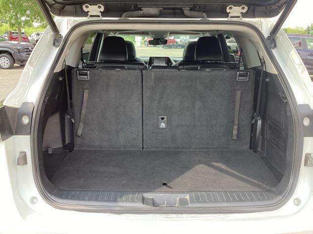 used 2022 Toyota Highlander car, priced at $39,499