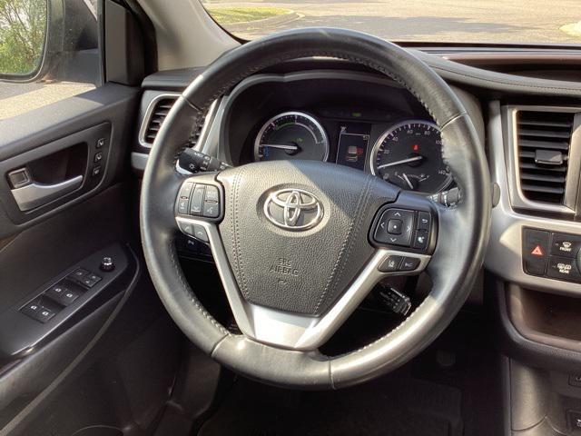 used 2017 Toyota Highlander Hybrid car, priced at $27,499