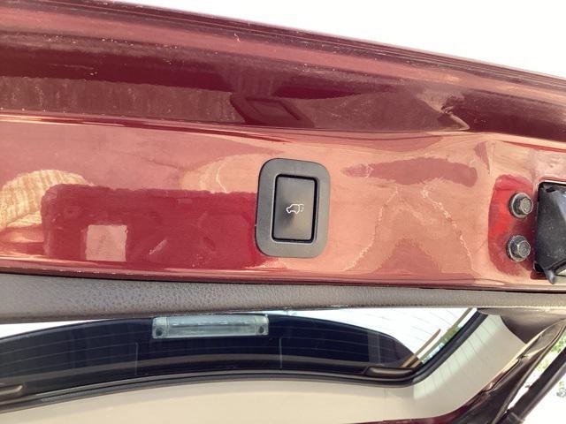 used 2017 Toyota Highlander Hybrid car, priced at $27,499