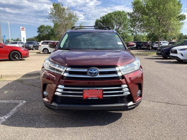 used 2017 Toyota Highlander Hybrid car, priced at $27,499
