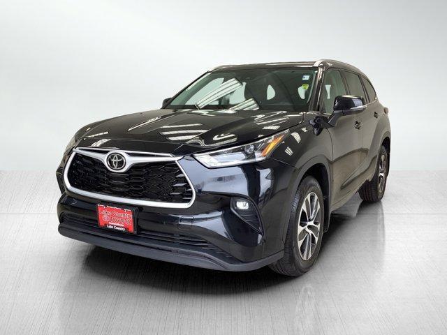 used 2021 Toyota Highlander car, priced at $32,598