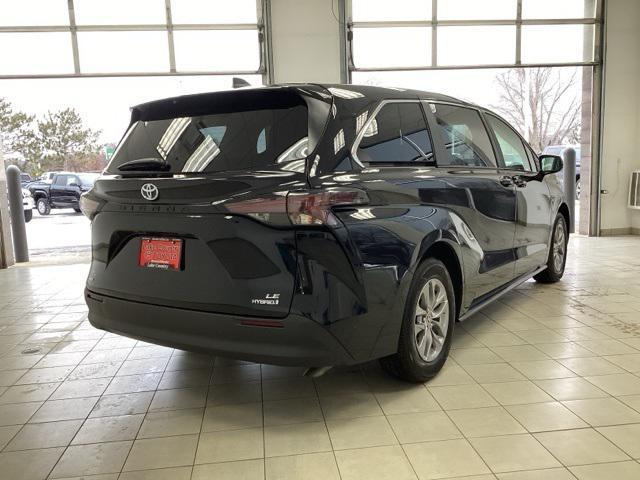 used 2024 Toyota Sienna car, priced at $44,599