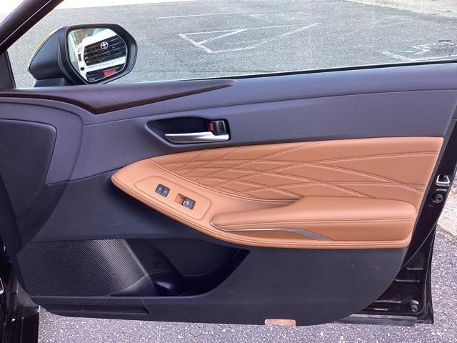 used 2019 Toyota Avalon Hybrid car, priced at $32,499