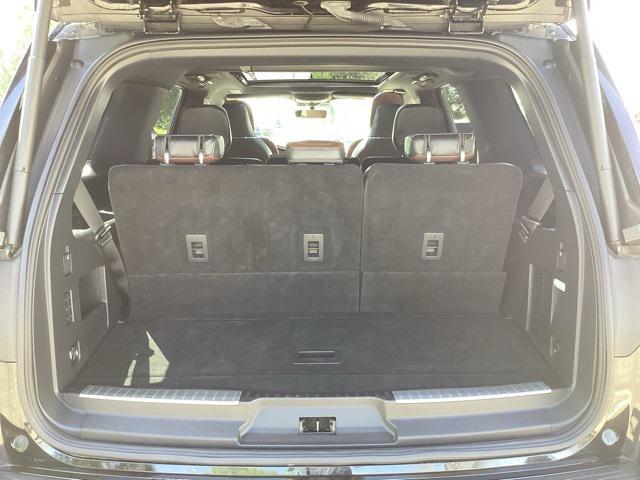 used 2022 Lincoln Navigator car, priced at $62,399