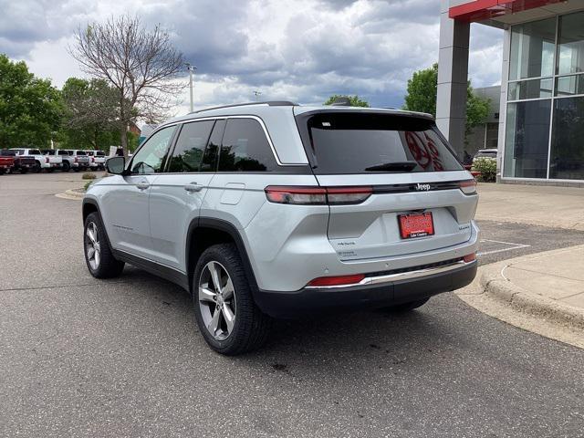 used 2022 Jeep Grand Cherokee car, priced at $30,998