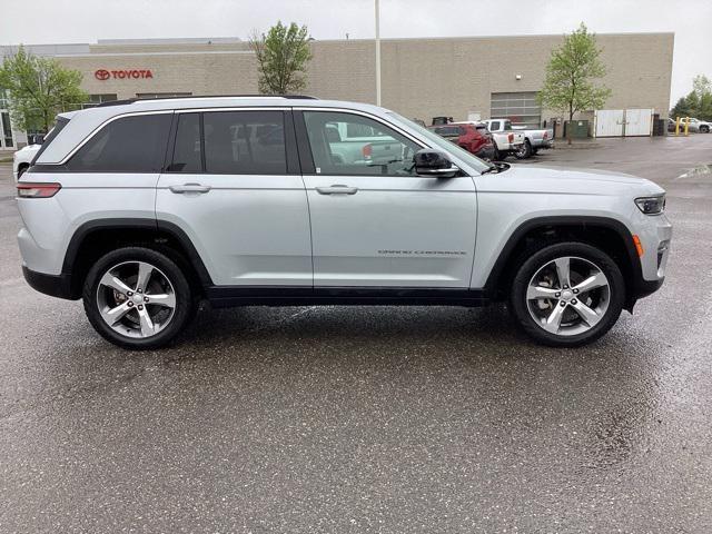 used 2022 Jeep Grand Cherokee car, priced at $31,499