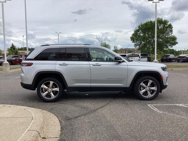used 2022 Jeep Grand Cherokee car, priced at $30,998