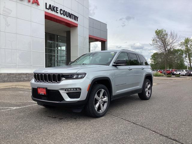 used 2022 Jeep Grand Cherokee car, priced at $31,399