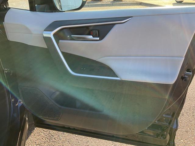 used 2020 Toyota RAV4 Hybrid car, priced at $28,998