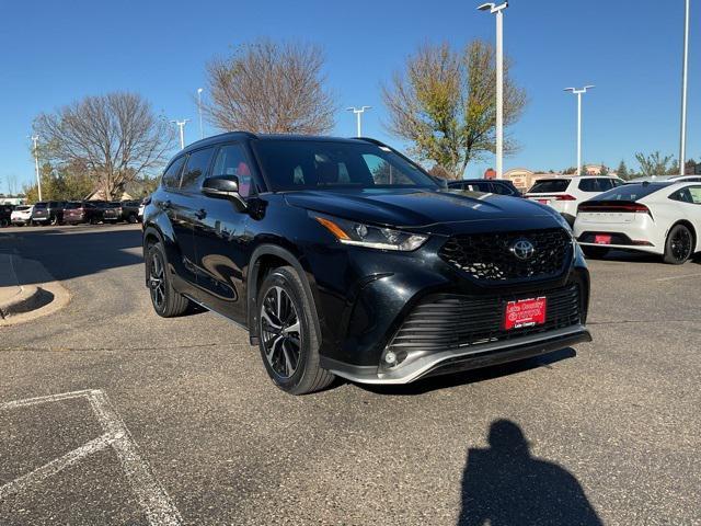 used 2021 Toyota Highlander car, priced at $36,998