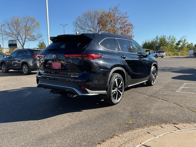 used 2021 Toyota Highlander car, priced at $36,998