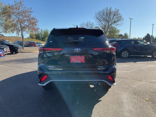 used 2021 Toyota Highlander car, priced at $36,998