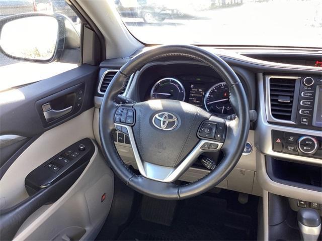 used 2019 Toyota Highlander Hybrid car, priced at $32,499