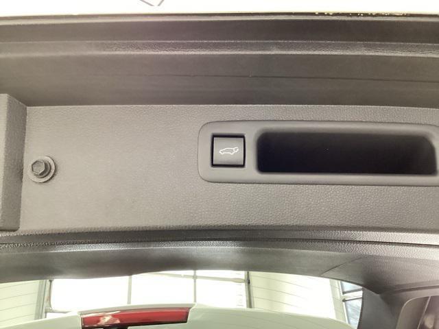 used 2022 Toyota Highlander Hybrid car, priced at $36,799