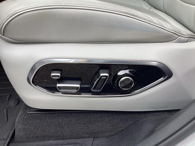 used 2022 Jeep Grand Cherokee car, priced at $35,998