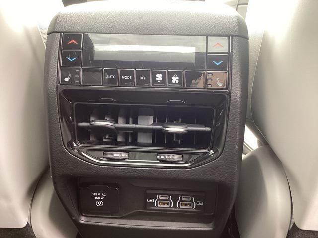 used 2022 Jeep Grand Cherokee car, priced at $35,998