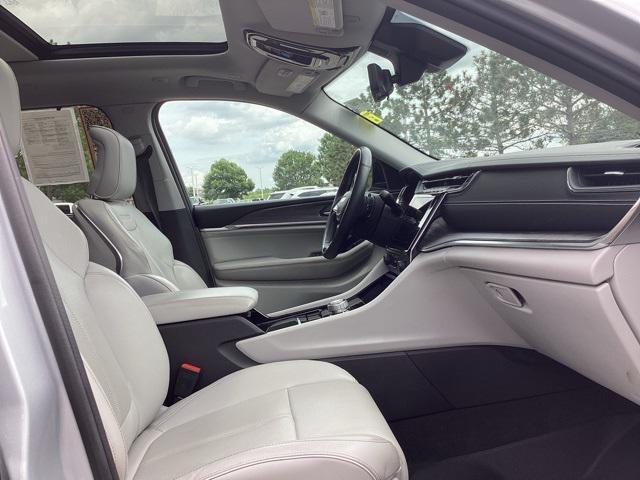 used 2022 Jeep Grand Cherokee car, priced at $35,998