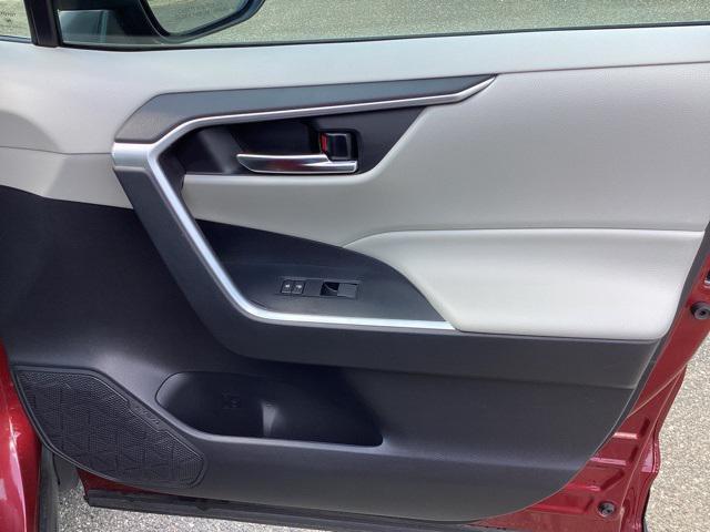 used 2021 Toyota RAV4 Hybrid car, priced at $30,998