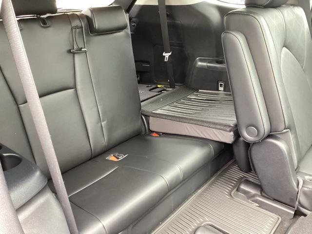 used 2023 Toyota Highlander car, priced at $45,499