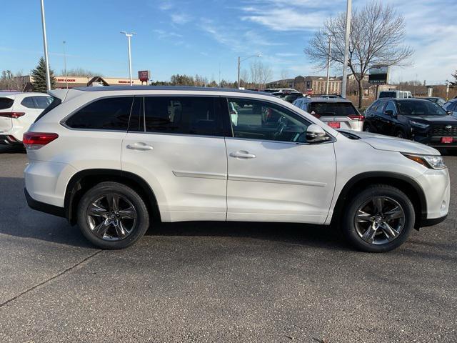 used 2018 Toyota Highlander car, priced at $27,998