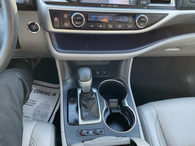 used 2018 Toyota Highlander car, priced at $27,998