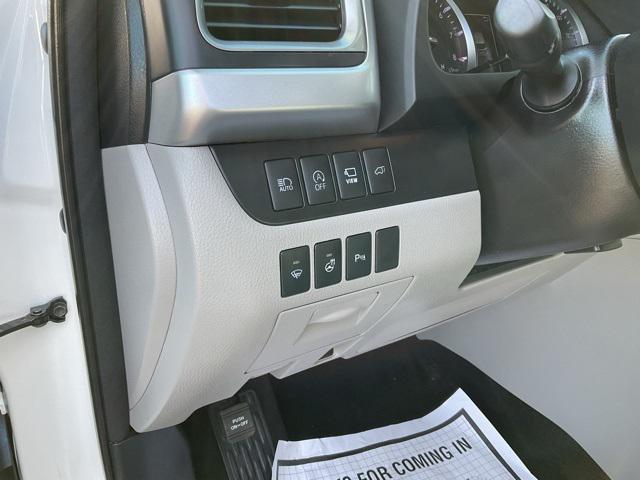 used 2018 Toyota Highlander car, priced at $27,998