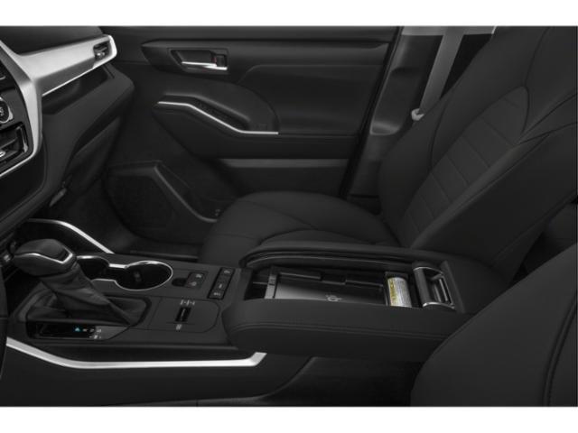 used 2021 Toyota Highlander car, priced at $29,998