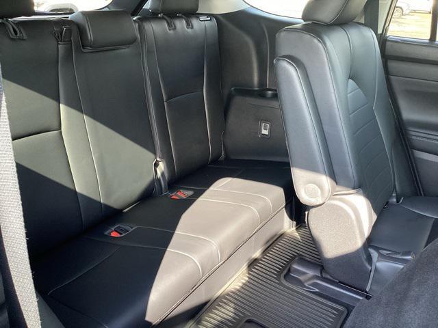 used 2020 Toyota Highlander car, priced at $26,998
