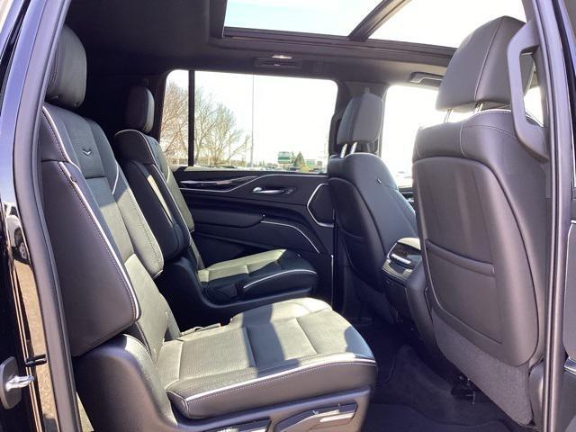 used 2022 Cadillac Escalade ESV car, priced at $62,399