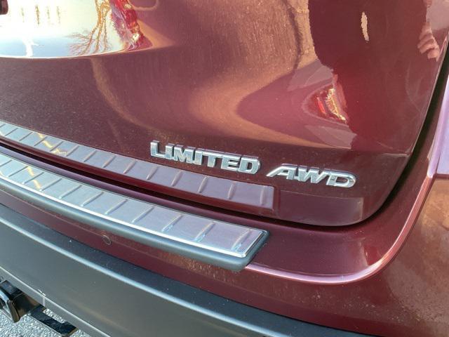 used 2018 Toyota Highlander car, priced at $25,799