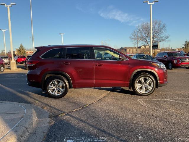 used 2018 Toyota Highlander car, priced at $25,799