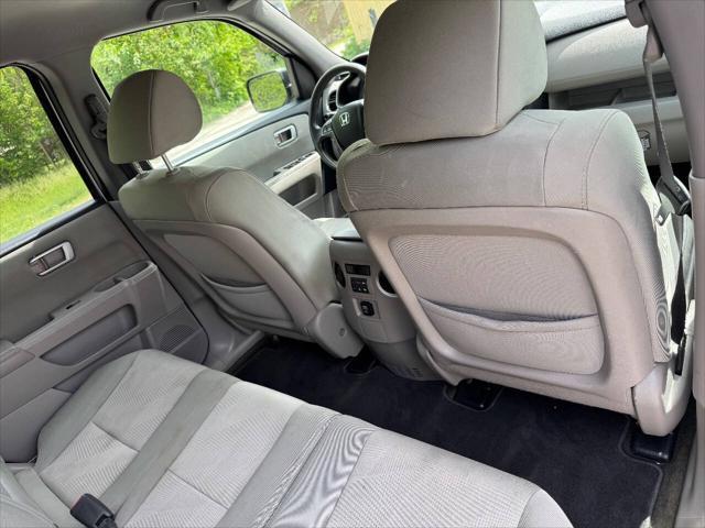 used 2014 Honda Pilot car, priced at $6,900