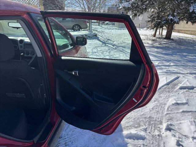 used 2009 Pontiac Vibe car, priced at $4,900