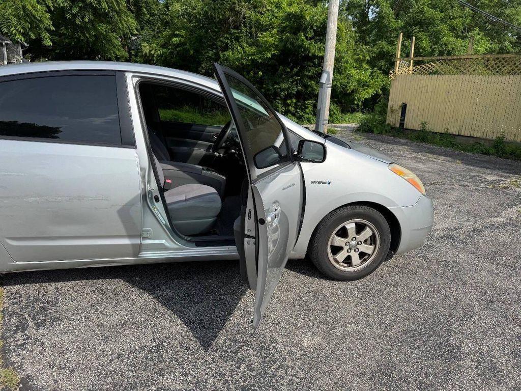 used 2007 Toyota Prius car, priced at $4,500