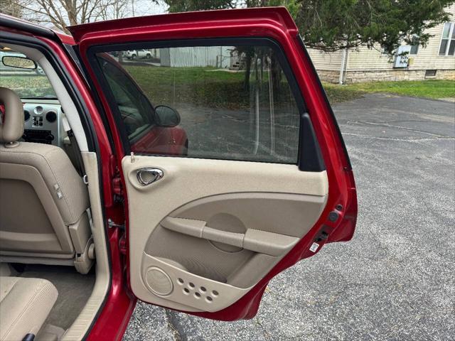 used 2008 Chrysler PT Cruiser car, priced at $5,200