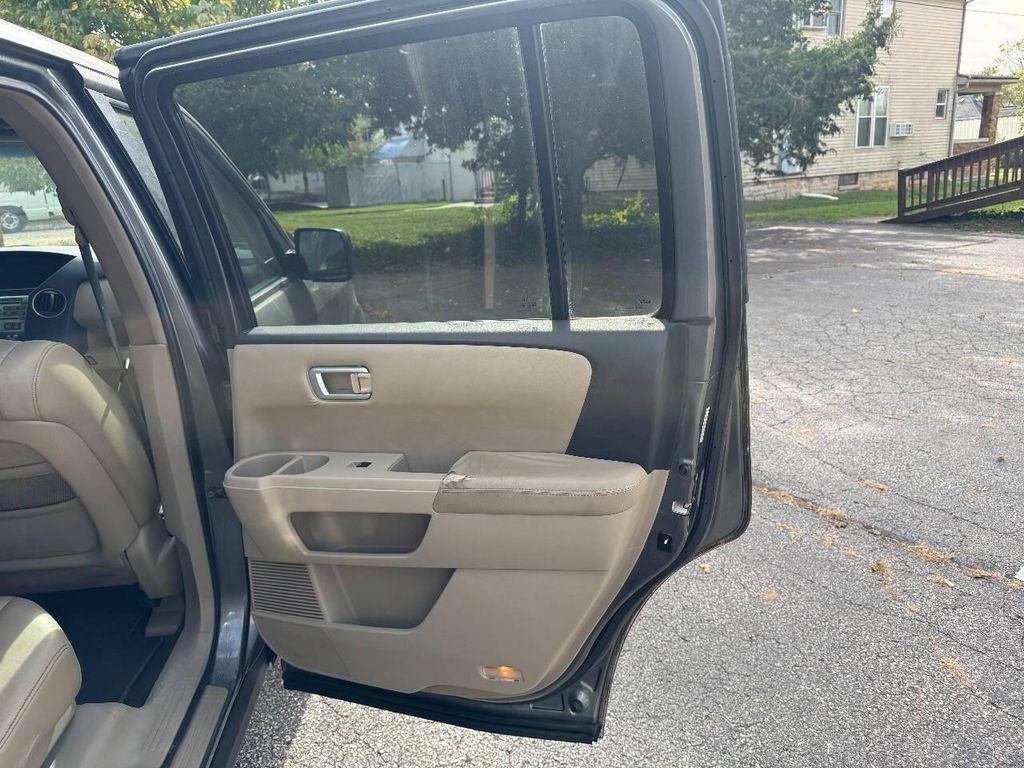 used 2009 Honda Pilot car, priced at $5,900