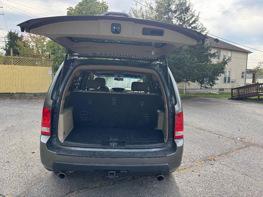 used 2009 Honda Pilot car, priced at $5,900